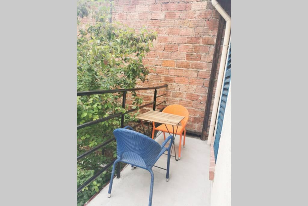 #4 Joli Appartement A 2 Pas Du Metro Et Paris 20 Bagnolet Εξωτερικό φωτογραφία