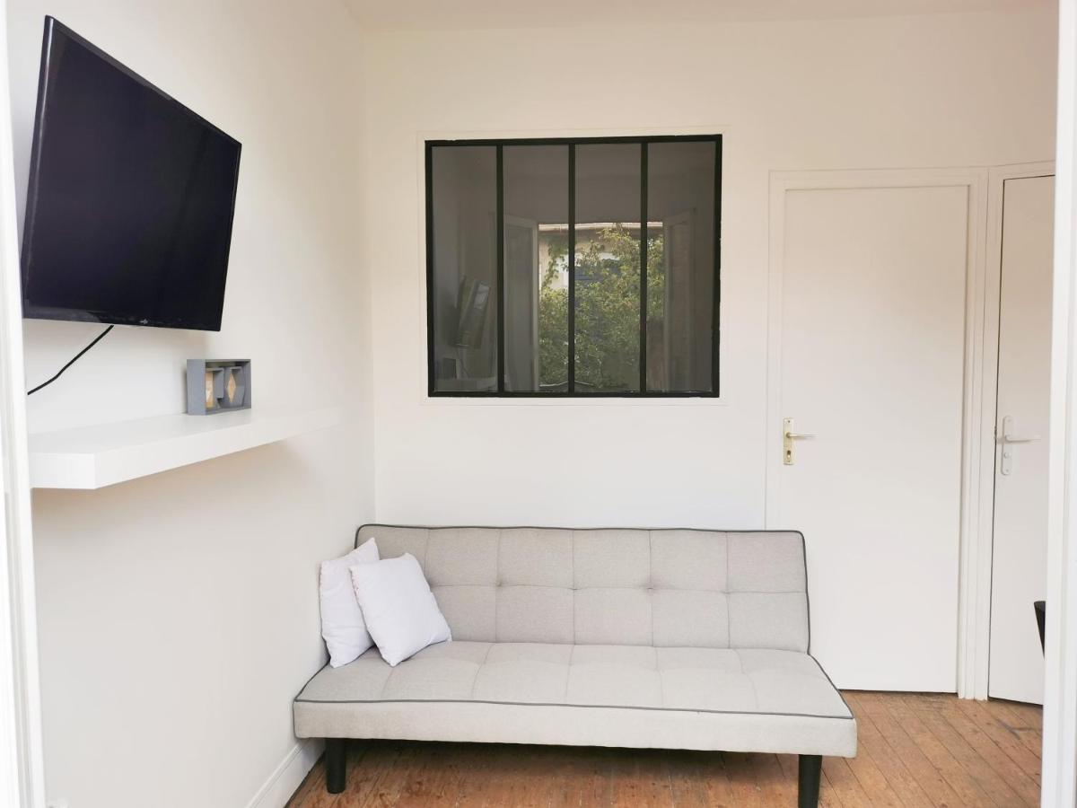 #4 Joli Appartement A 2 Pas Du Metro Et Paris 20 Bagnolet Εξωτερικό φωτογραφία